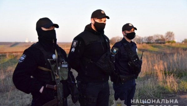 Поліцейські зі складу ООС посилили заходи безпеки у м. Вугледар